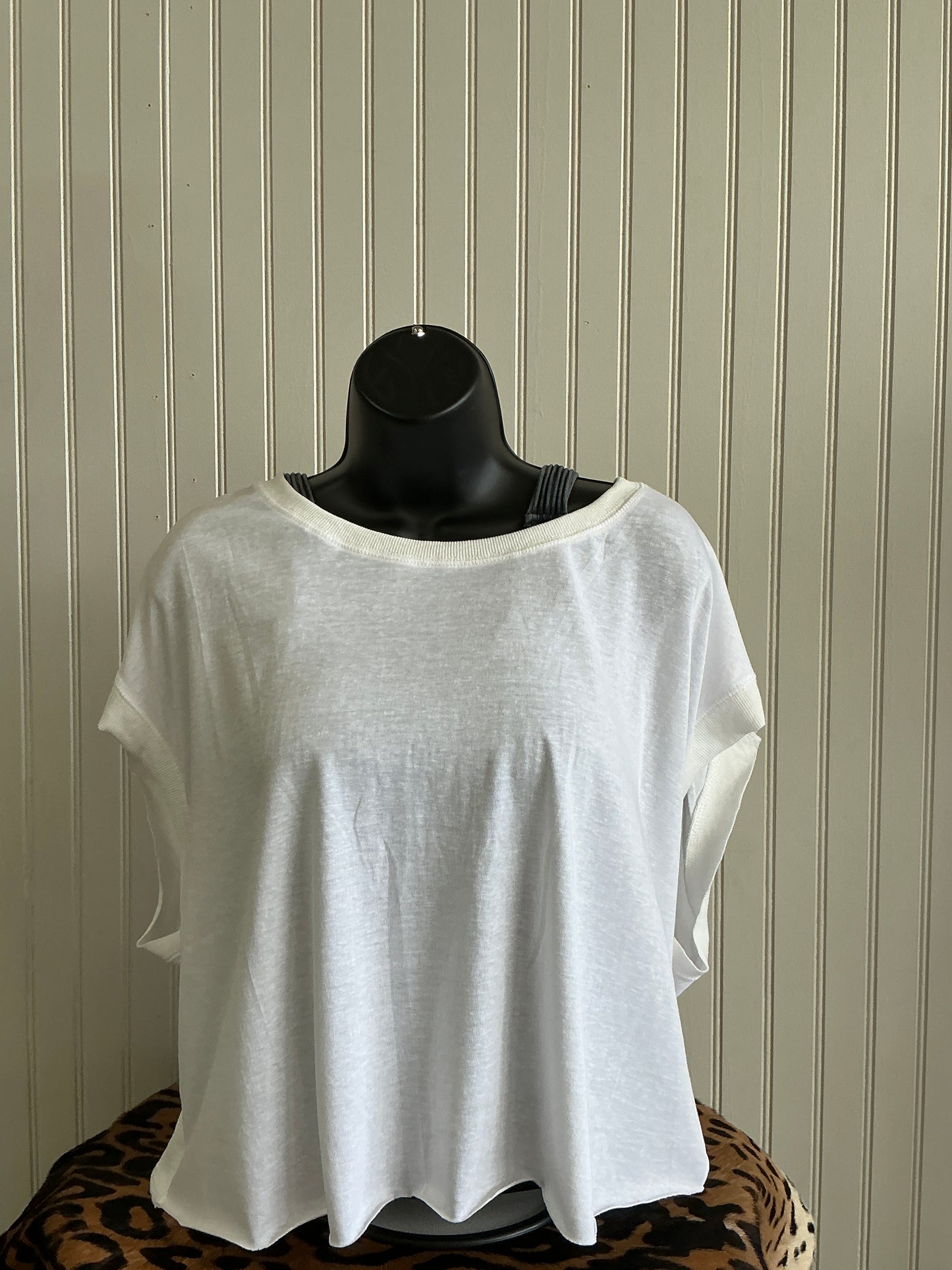 Boxy Keyhole Athletic Top